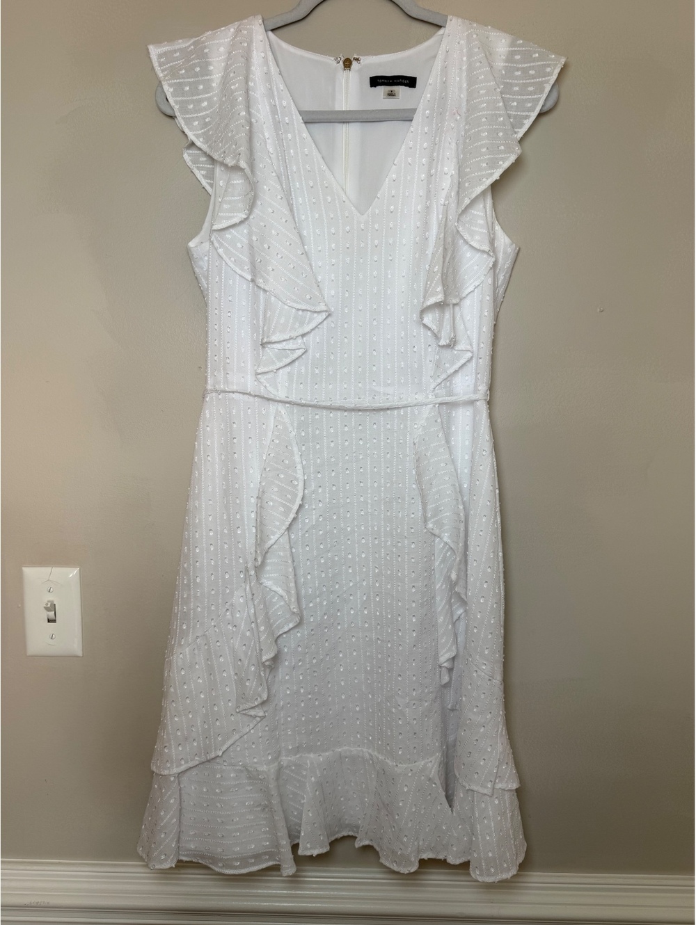 Tommy Hilfiger White Ruffle Detail with Swiss Dot Midi Dress. Size 8